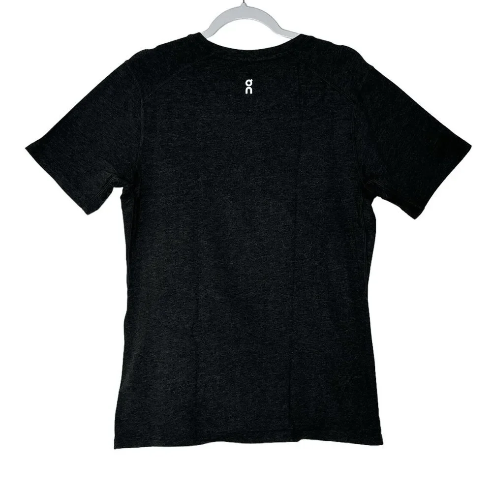On Cloud T-Shirt R.O.C Men's Small Black Athletic Outdoor Gym Stretch NWT - Picture 2 of 10